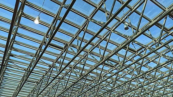 Why Space Truss Roof Systems Are Ideal for Wide-Span Buildings